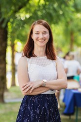 Tina Grošelj